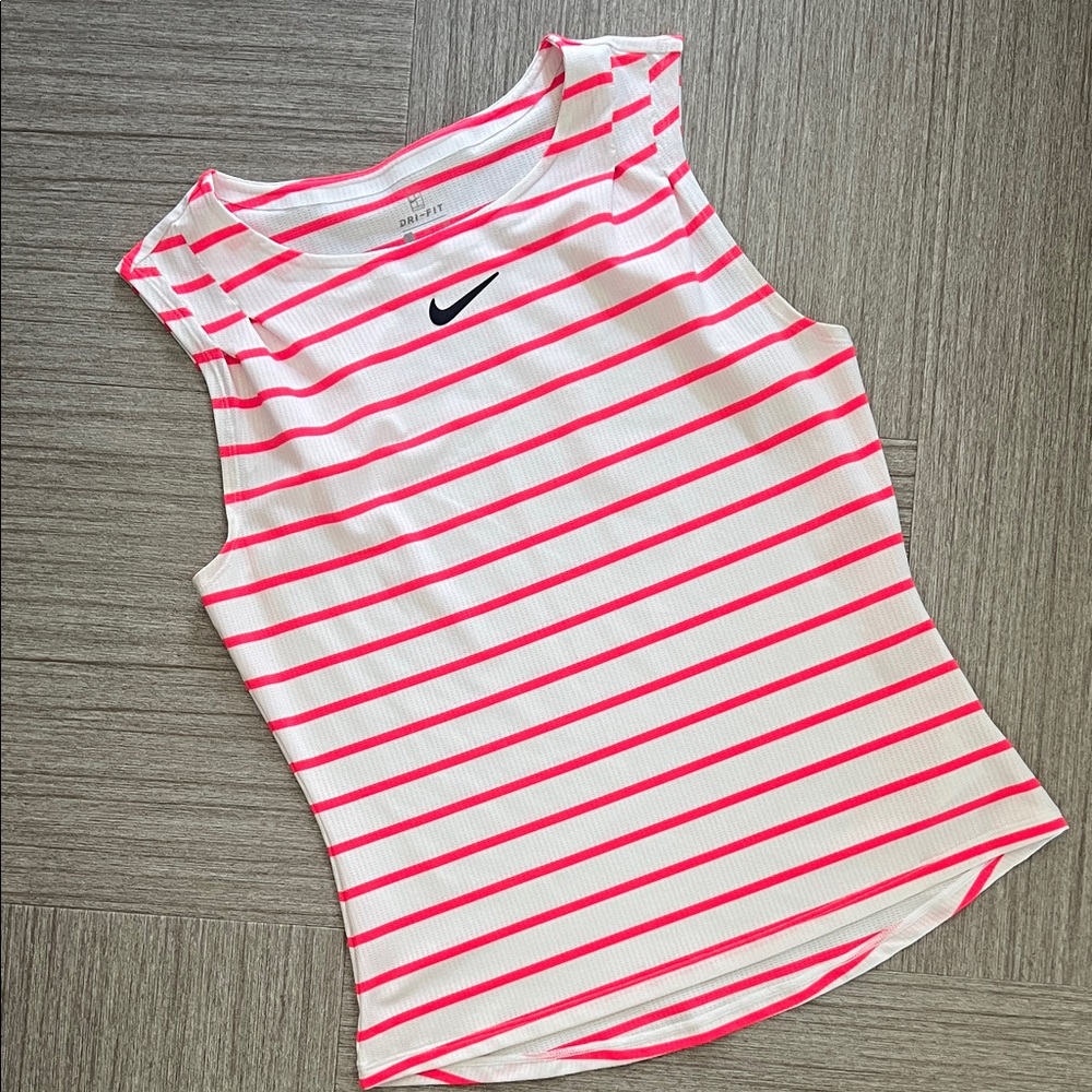 Nike Woman Tennis Top